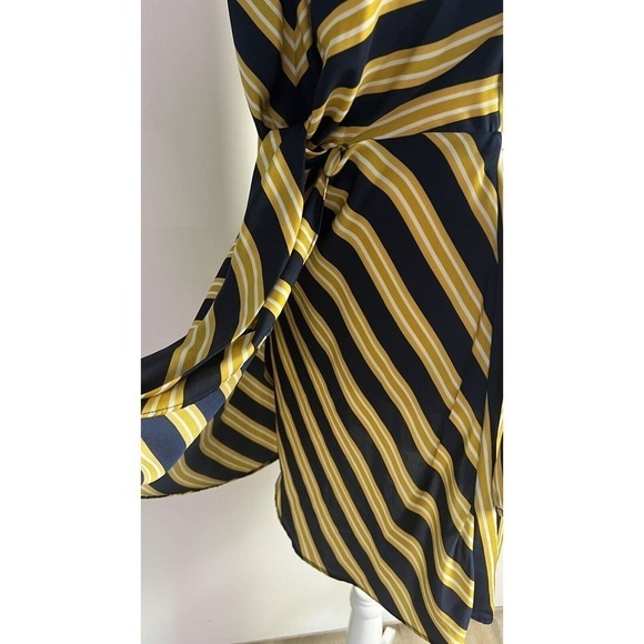 Express Womens Tie Waist V-Neck Faux Wrap Satin Striped Sz Small Dress - Picture 6 of 9